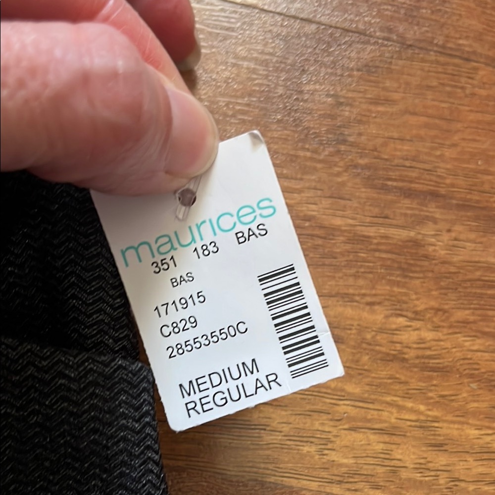 New Maurices Black skinny mid rise Textured Pants - Picture 4 of 14